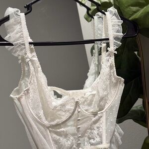 Hello LA Girl White Lace Corset Bra/ Bralette